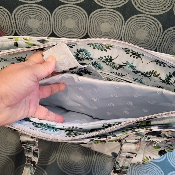 Vera Bradley "Seawater Blossoms" Tote - Picture 9 of 15